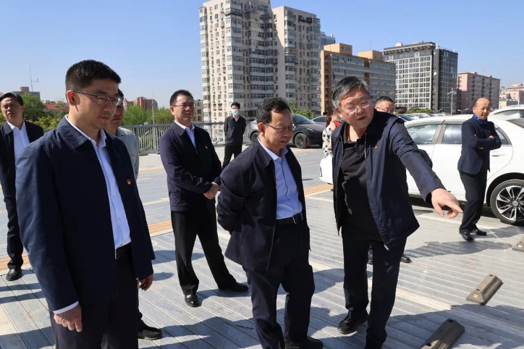 以精治的“绣花针”，绣出新时代东城“锦绣图”！孙新军对城市管理工作提出要求.png