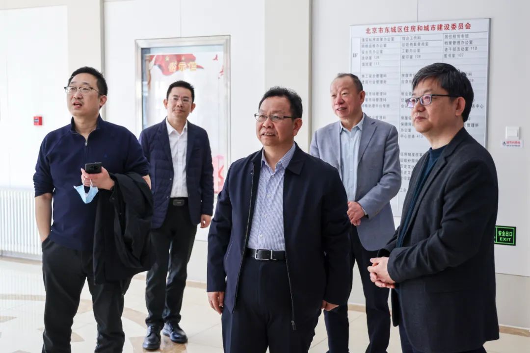 孙新军到区住建委调研，强调要树立“大城建”理念，推动城市建设和基层治理有机结合.jpg
