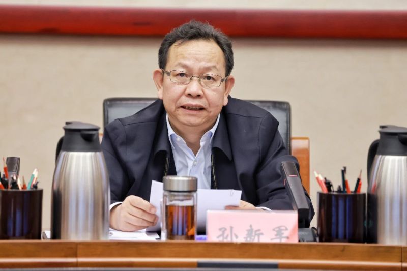 用好“吹哨报到”，下好“全区一盘棋”！孙新军调度全区接诉即办工作 (2).jpg