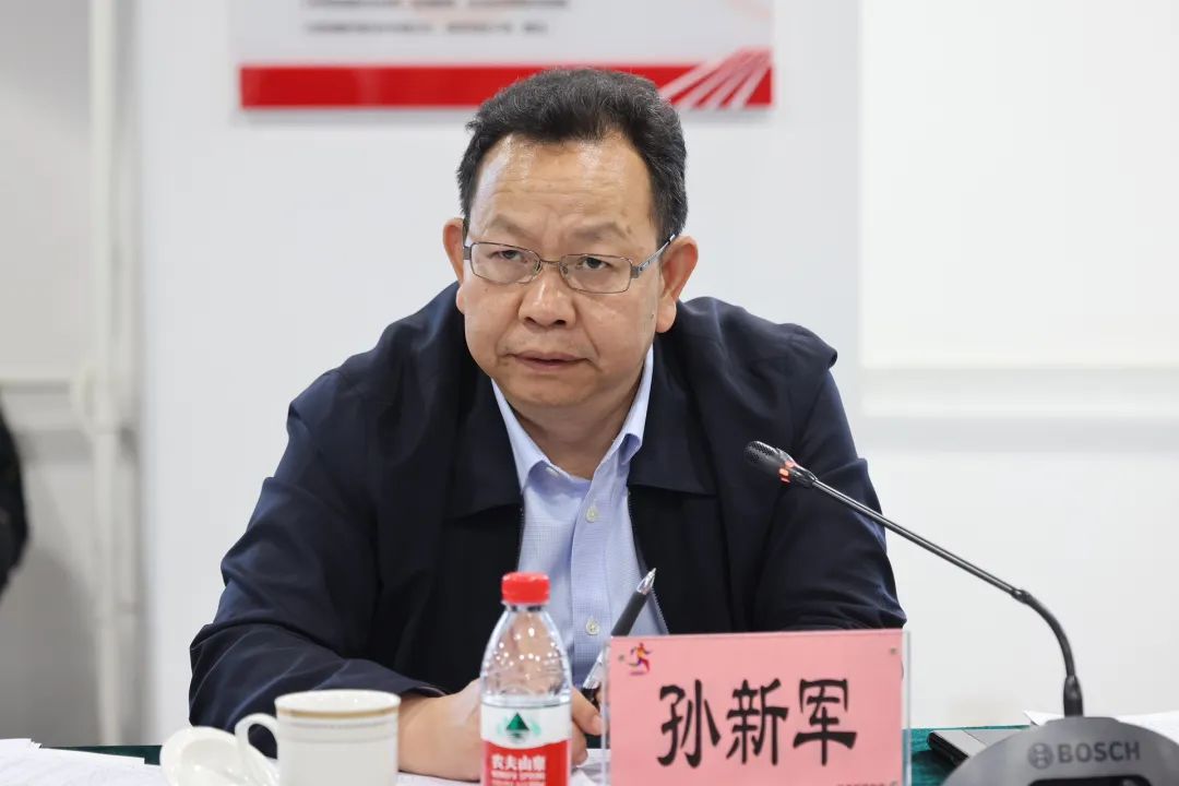 孙新军调研接诉即办工作时强调，始终以赶考姿态回应和办好每一件民生“小事”3.jpg