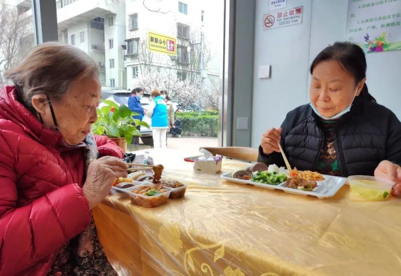 爸妈吃饭不用愁！东城79家养老助餐点帮您解烦忧13.jpg
