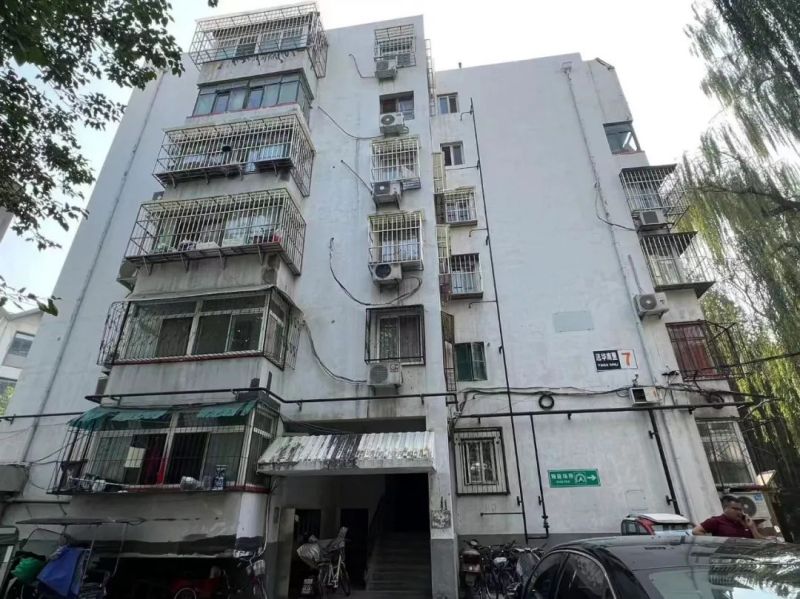 老楼改造只是“穿衣戴帽”？同步整治楼体与公共区域，看这个小区如何“美颜健体”3.jpg