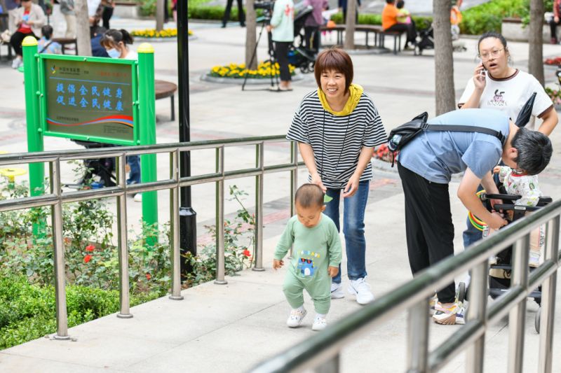 老幼皆宜！家门口这3处全龄友好型公园全新亮相 (8).jpg