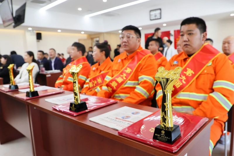 名单公布！这10人入选，他们是东城“最美环卫人” (1).jpg