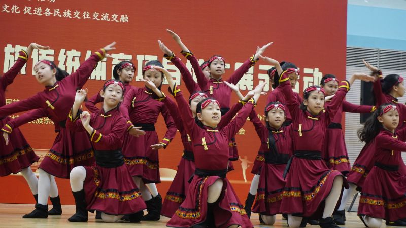 雪垒、大象拔河……这些民族传统体育，你一定没见过 (1).jpg