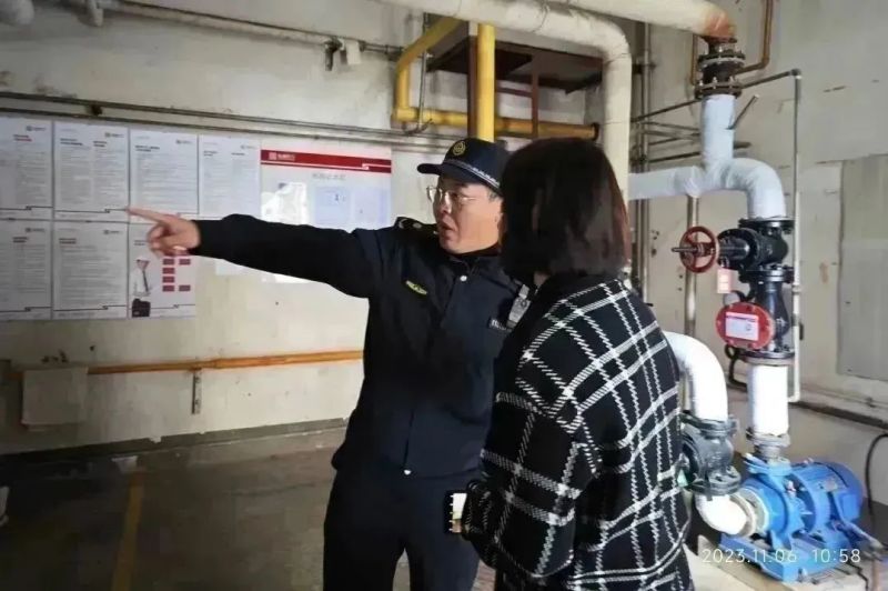 今日零时正式供暖，应急队伍24小时值守，东城这样保障居民温暖过冬 (9).jpg