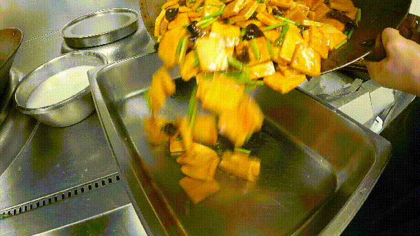 冬天，这里暖 (1).GIF
