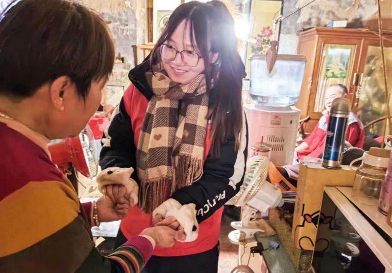 为老人送餐、免费蔬菜包、24小时守护……这些冬日里的小温暖，请查收 (5).jpg