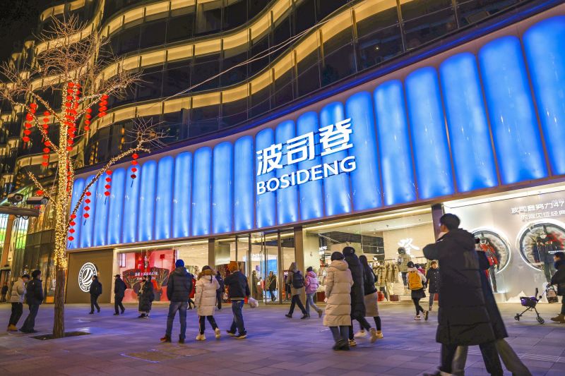 区两会首场新闻发布会，聚焦激活经济发展新动能 (6).jpg