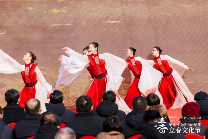 “鞭打春牛”迎立春,东城发布“和美有时”廿四节气赋能计划 (18).jpg “鞭打春牛”迎立春,东城发布“和美有时”廿四节气赋能计划 (18).jpg