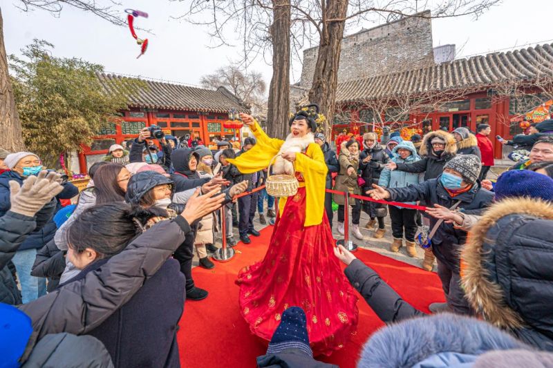 “鞭打春牛”迎立春,东城发布“和美有时”廿四节气赋能计划 (21).jpg