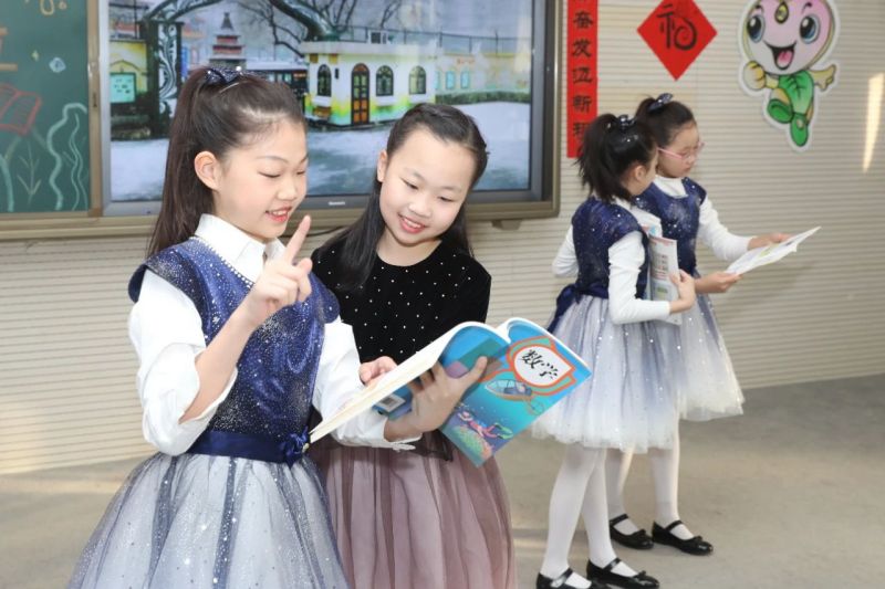 各部门全力护航，一键切换“开学模式”！东城十余万师生开启新学期 (6).jpg