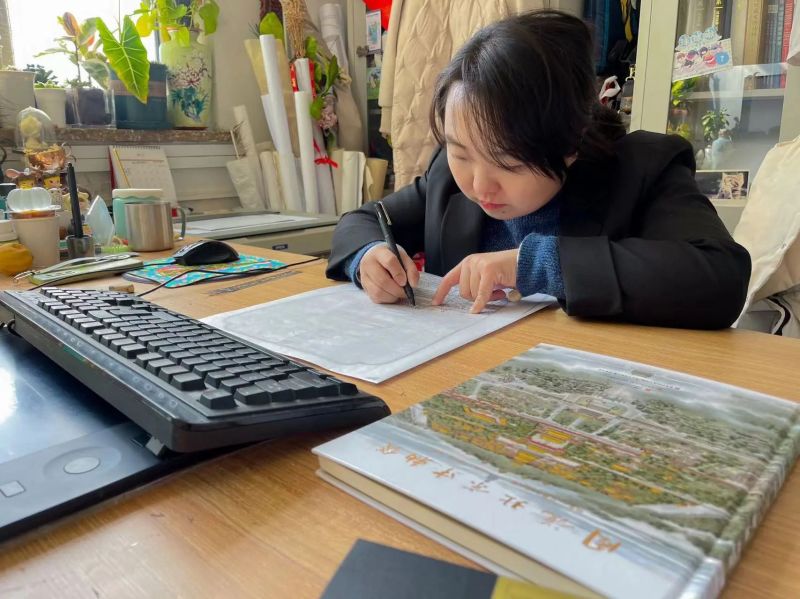 老字号·新生代 _ 用作品留住青春，为景泰蓝艺术蓄力添彩 (1).jpg