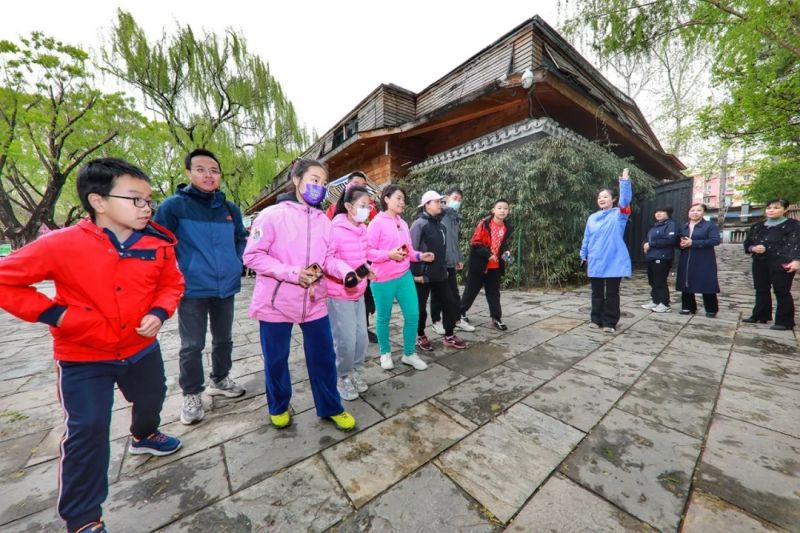 踏青怀古，慎终追远！东城30余场系列文化活动过清明 (6).jpg