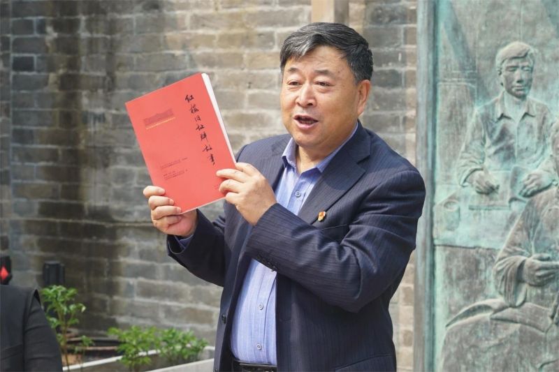 全民阅读走进东城红色旧址，用阅读丈量恢弘历史，用青春书写红色东城 (6).jpg