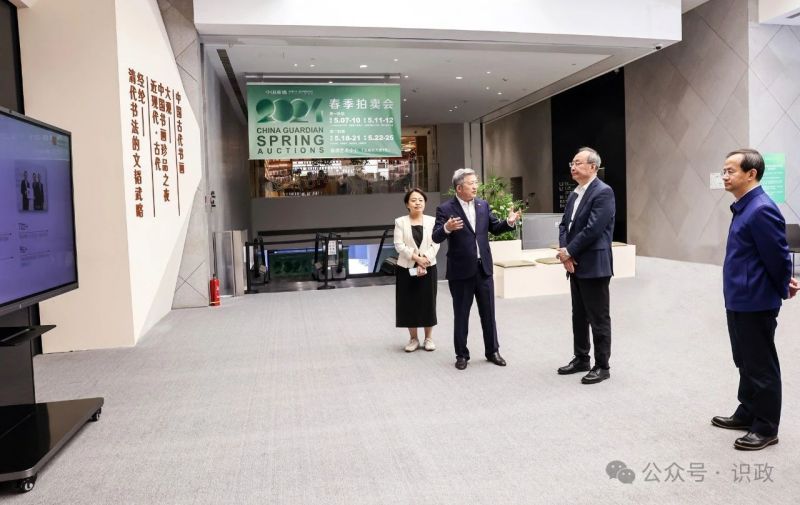 以培育和发展新质生产力促进文化市场繁荣！尹力就推动我市文化市场发展到东城区调研 (2).jpg