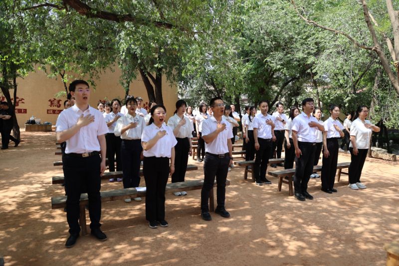 在抗大一分校旧址，孙新军为东城年轻干部讲了一堂“微党课” (2).jpg