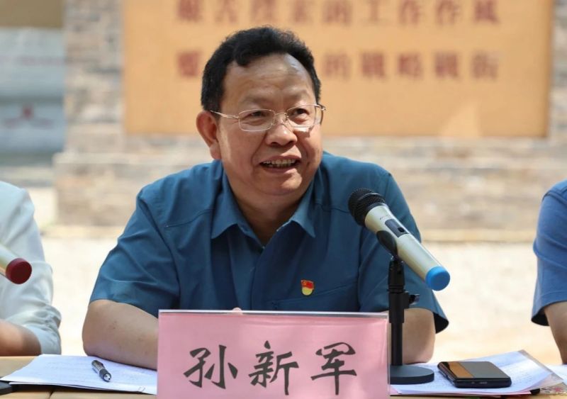 在抗大一分校旧址，孙新军为东城年轻干部讲了一堂“微党课” (3).jpg