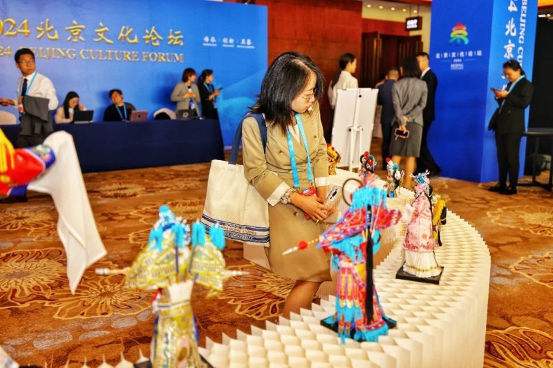 2024北京文化论坛  东城文化建设巡礼主题展精彩纷呈深受好评 (9).jpg