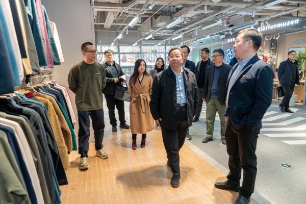 孙新军到景山街道调研，强调要把资源禀赋转化为高质量发展优势1.jpg