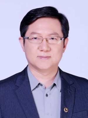 李挺伟.jpg