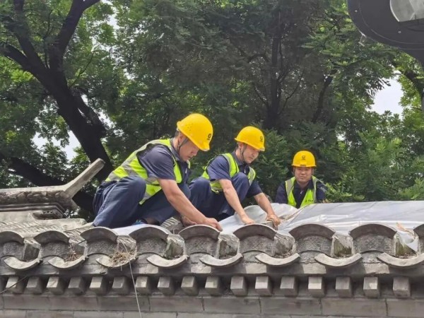 靠前防御、快速处置!东城精准施策织密防汛网.jpg