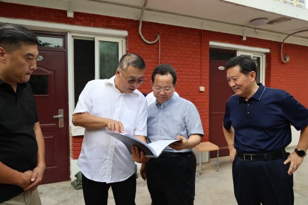 孙新军检查防汛防台风工作,要求及时响应群众诉求,全力保障全区平稳安全度汛1.jpg