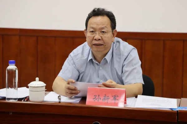 孙新军到交道口街道调研,强调要在攻坚破题中厚植发展优势1.jpg