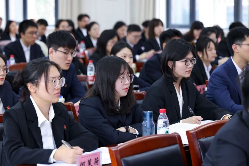 孙新军为东城区2024年公务员初任培训班学员讲授“开学第一课” (3).jpg