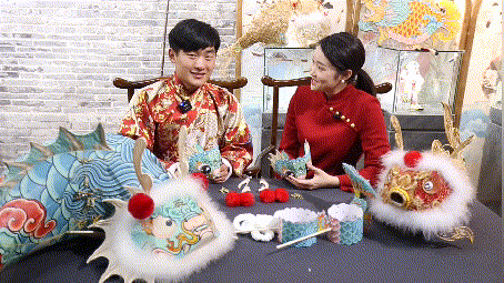 龙鱼起舞三里河！跟着东城非遗体验官，一起“鱼跃龙门”吧_ (4).GIF