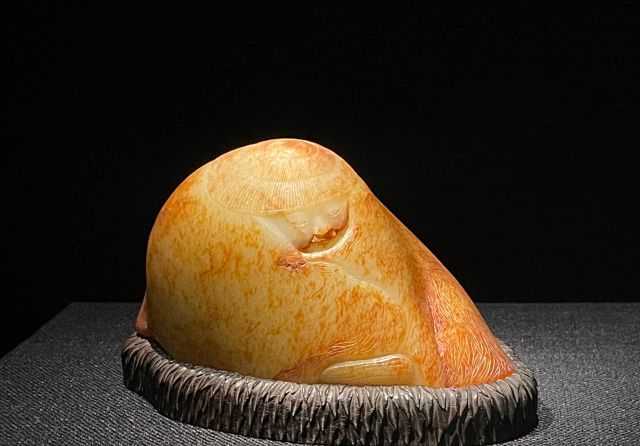 乾隆御题白玉渔翁 清乾隆(公元1736~1795年)