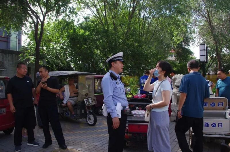 违规电动三四轮车回收加速，东城区启动首场线下集中回收活动5.jpg
