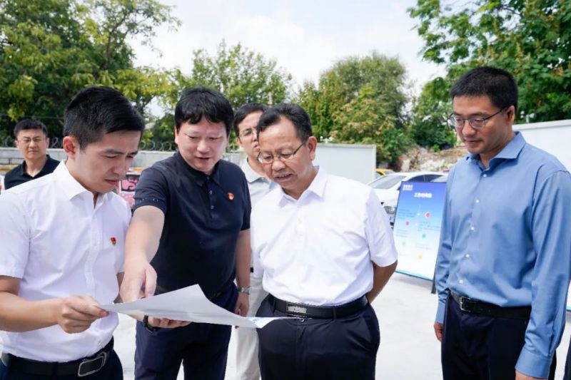 “向前一步”确保政策落地清理到位！孙新军到崇外街道检查违规电动三四轮车整治工作.jpg