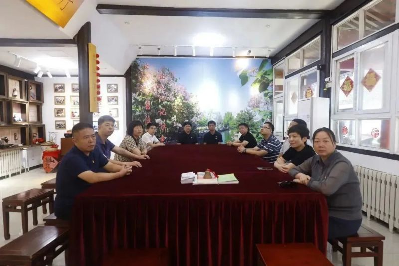 崇外街道处级领导班子开展学习贯彻习近平新时代中国特色社会主义思想主题党日活动及交流研讨会 (3).jpg