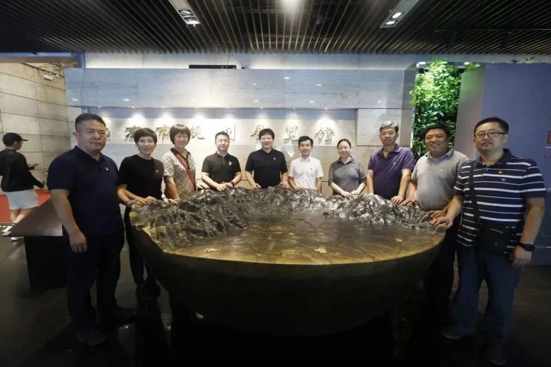 崇外街道处级领导班子开展学习贯彻习近平新时代中国特色社会主义思想主题党日活动及交流研讨会 (4).jpg