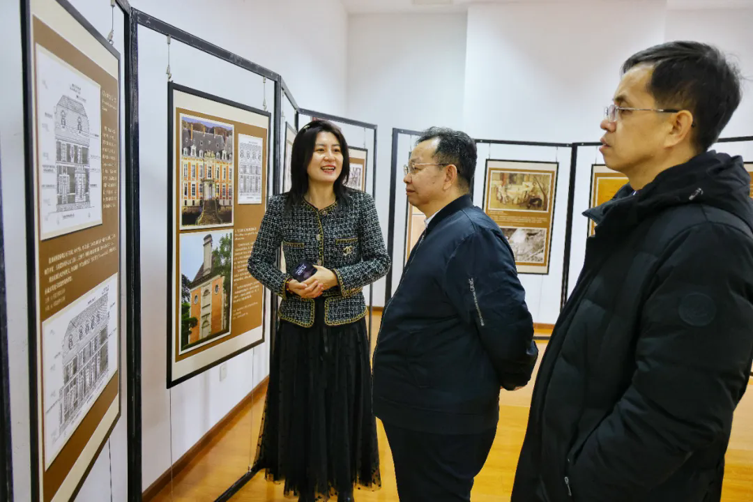 孙新军到朝阳门街道调研，强调要统筹抓好老城保护和民生改善，全力以赴推动高质量发展
