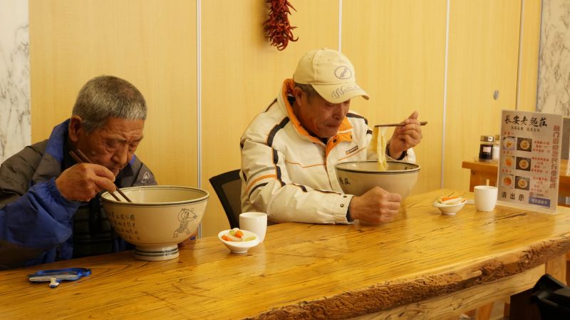 探访前门养老“小套餐”：花20元，都能吃上啥？ (2).jpg