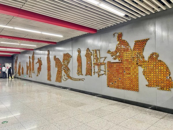 搭乘地铁8号线“地下中轴”，邂逅北京六百年的诗意时光→