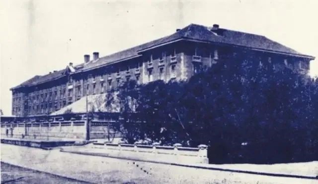 坚守“红楼初心”，勇担时代使命2.jpg