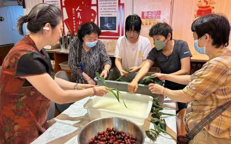 爸妈吃饭不用愁！东城79家养老助餐点帮您解烦忧.jpg