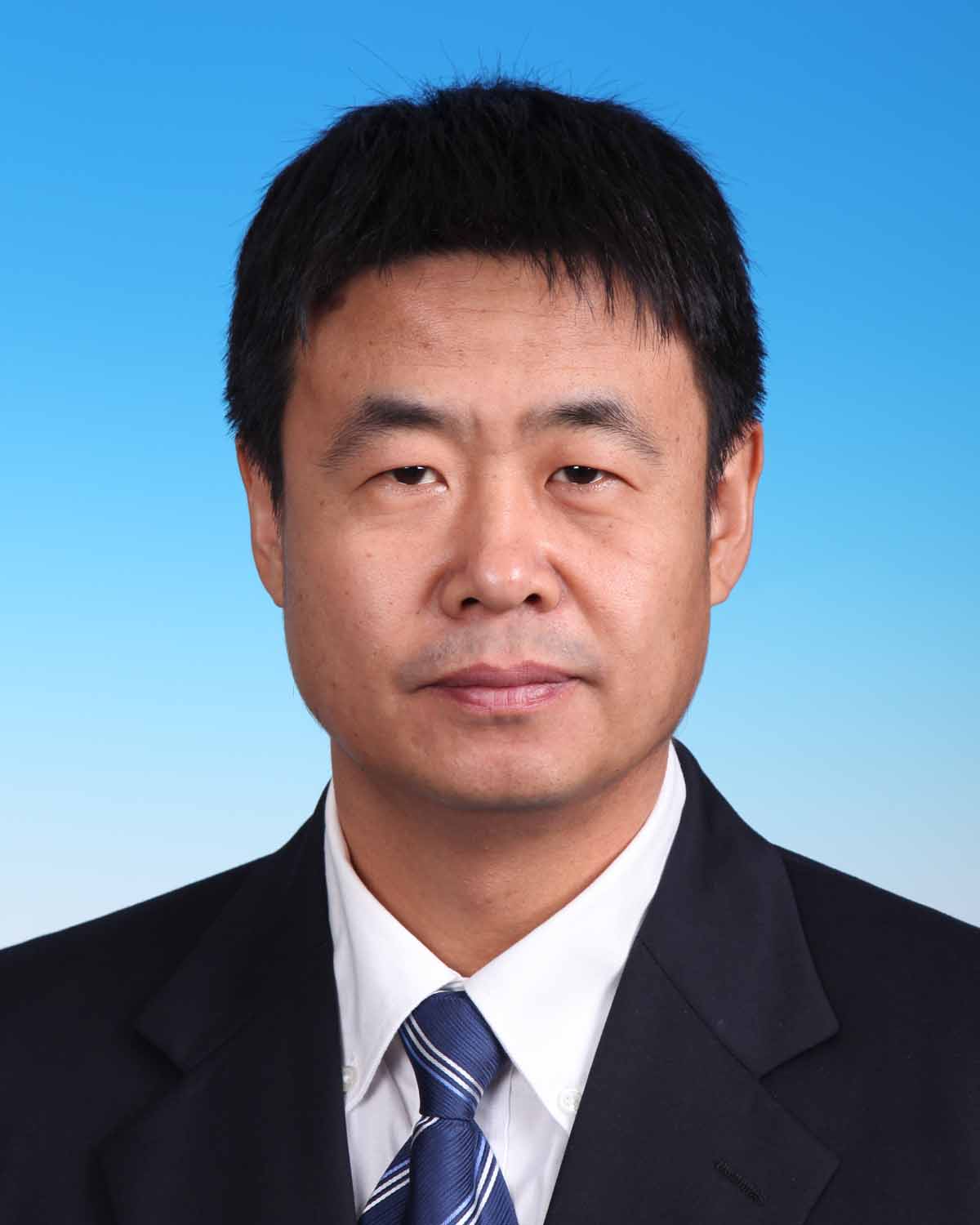 周斌主任照片.jpg