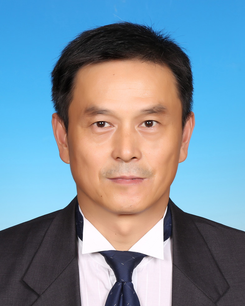 董强照片.jpg