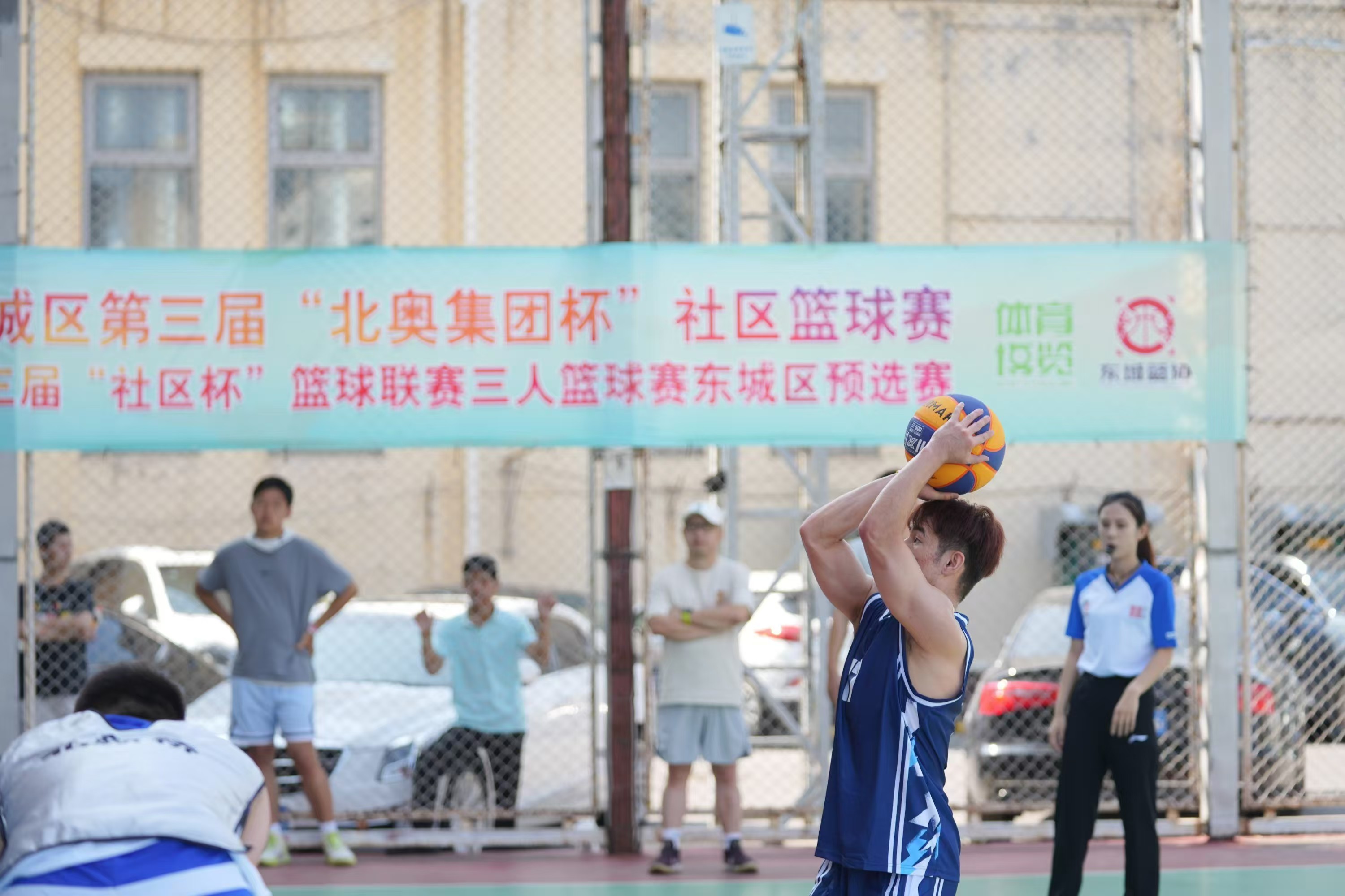 fc79618cd5a5ae5ff0403319129ce04.jpg