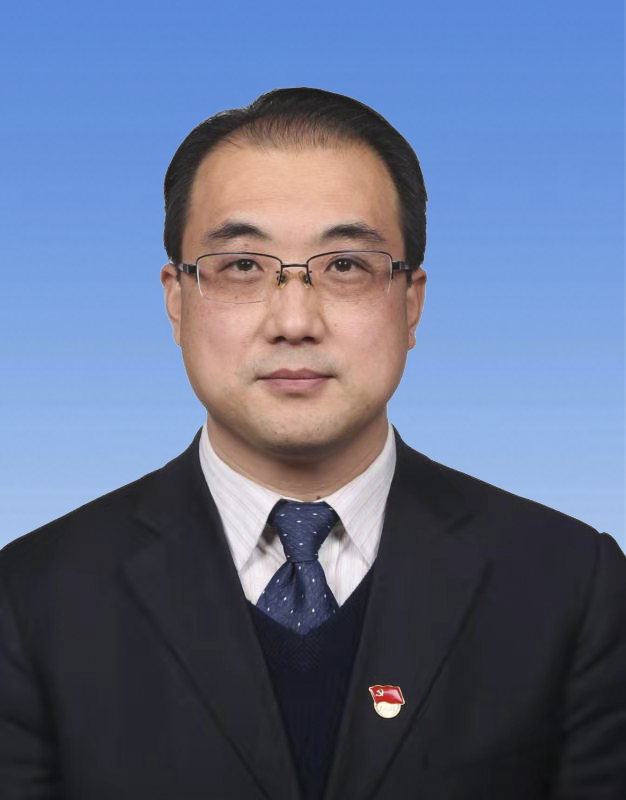 王铁峰照片.jpg