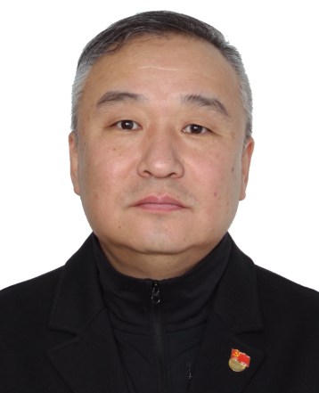 王立.jpg